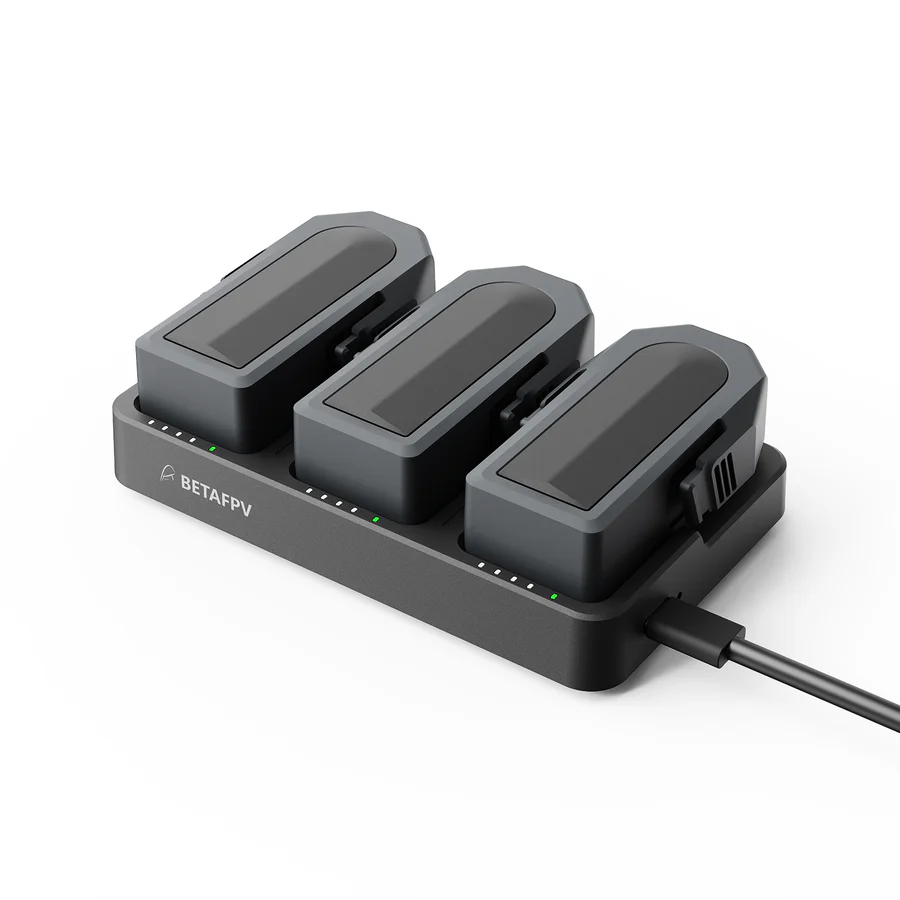 Aquila20 Three-Way Charging Hub - Image 2